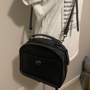 NWT Beautiful Coach Lunch Pail Crossbody!!!!